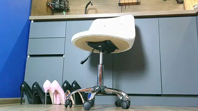 Snapshot of Jennifer_Braun chatting on 03.12.25 Jennifer Braun online show from 03.12.25