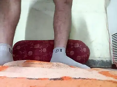 Snapshot of r379 chatting on 10.01.25 r379 online show from 10.01.25