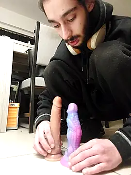 Snapshot of Levi_Latino chatting on 02.06.25 Levi Latino online show from 02.06.25