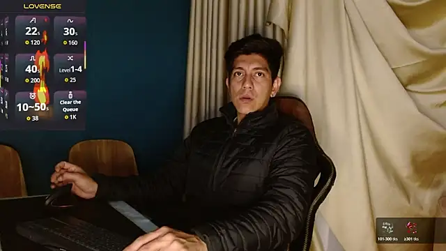 Snapshot of Noah-cock chatting on 11.19.25 Noah-cock online show from 11.19.25