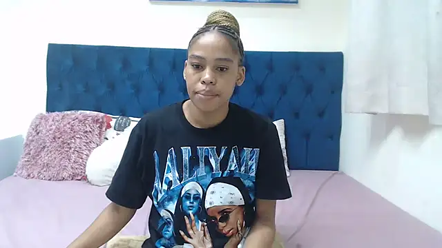 Snapshot of naughtiest_baddy chatting on 02.09.25 naughtiest baddy online show from 02.09.25