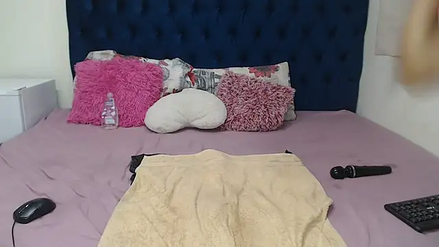 Snapshot of naughtiest_baddy chatting on 03.13.25 naughtiest baddy online show from 03.13.25