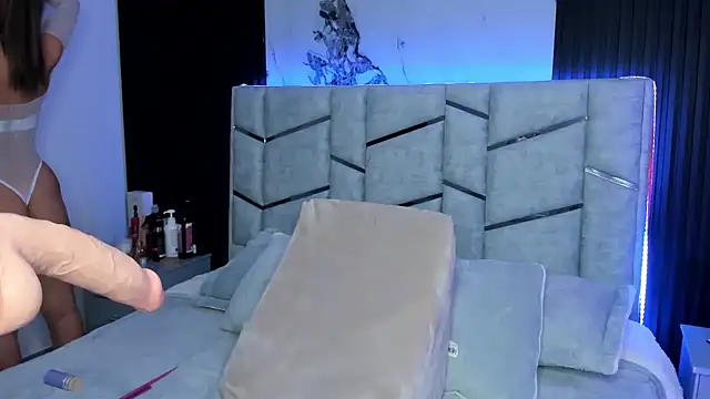 Snapshot of daniiphoeniixx chatting on 01.23.25 daniiphoeniixx online show from 01.23.25