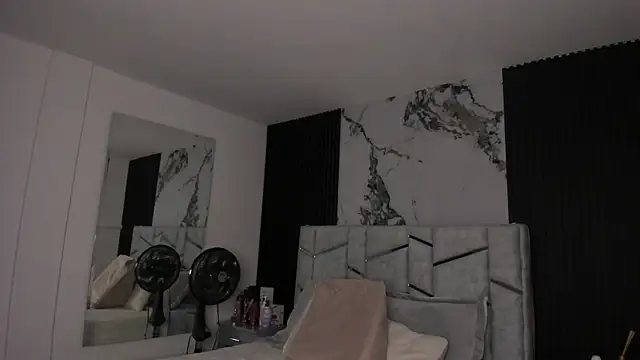 Snapshot of daniiphoeniixx chatting on 03.03.25 daniiphoeniixx online show from 03.03.25