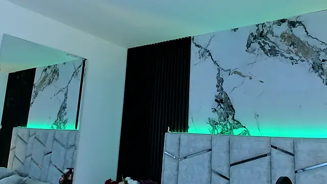 Snapshot of daniiphoeniixx chatting on 09.19.25 daniiphoeniixx online show from 09.19.25