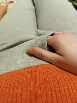 Snapshot of AnnalSV91 chatting on 03.18.25 AnnalSV91 online show from 03.18.25