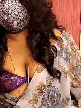 Snapshot of Rathi22 chatting on 09.24.25 Rathi22 online show from 09.24.25