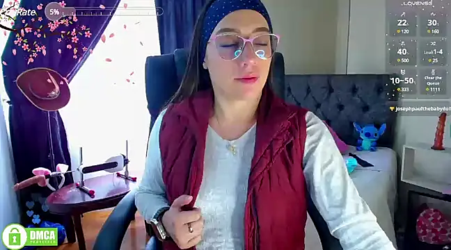 Snapshot of Qadesh_Boix chatting on 03.06.25 Qadesh Boix online show from 03.06.25