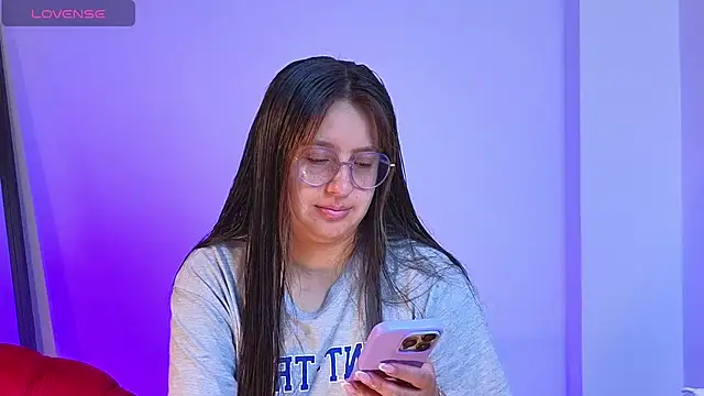 Snapshot of Gretta_Hot chatting on 10.06.25 Gretta Hot online show from 10.06.25