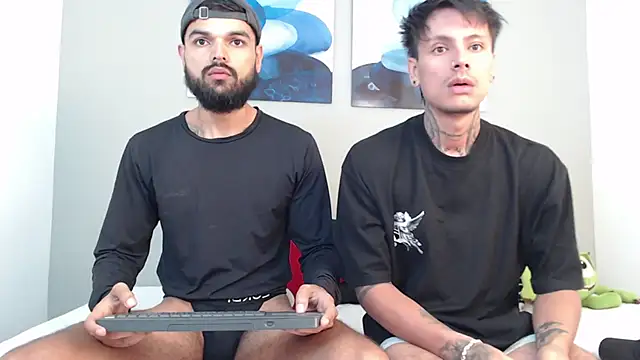 Snapshot of Emilio_Wolf chatting on 01.11.25 Emilio Wolf online show from 01.11.25