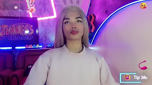 Snapshot of Gisele_fox chatting on 02.25.25 Gisele fox online show from 02.25.25