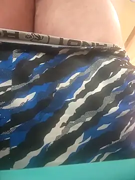 Snapshot of thickdaddy10 chatting on 03.07.25 thickdaddy10 online show from 03.07.25