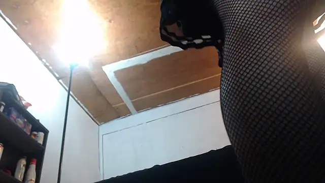 Snapshot of SadCatDaddy chatting on 02.15.25 SadCatDaddy online show from 02.15.25