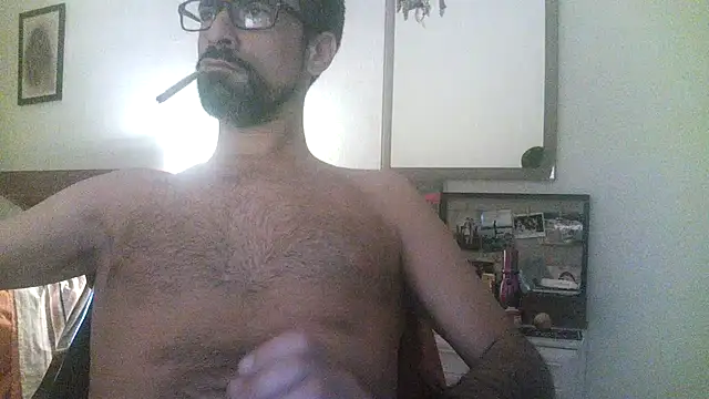 Snapshot of Patrickhound chatting on 09.13.25 Patrickhound online show from 09.13.25