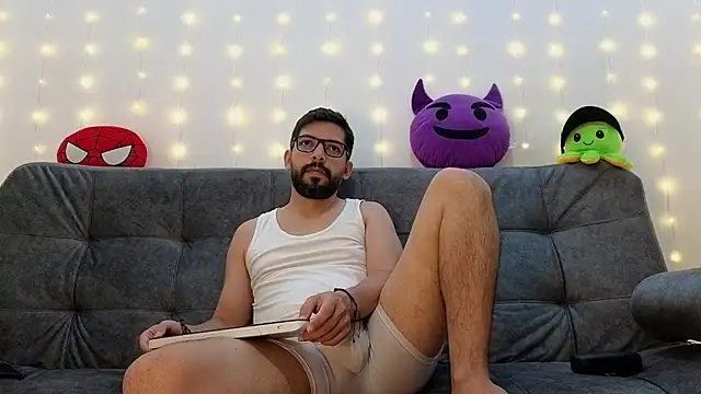 Snapshot of ErickBrant chatting on 03.01.25 ErickBrant online show from 03.01.25