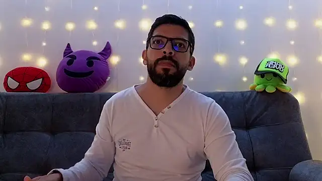 Snapshot of ErickBrant chatting on 03.04.25 ErickBrant online show from 03.04.25