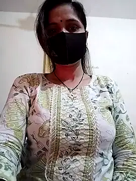 Snapshot of priyancyfun chatting on 02.01.25 priyancyfun online show from 02.01.25