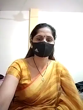 Snapshot of priyancyfun chatting on 02.01.25 priyancyfun online show from 02.01.25