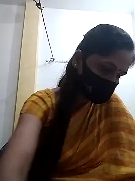 Snapshot of priyancyfun chatting on 02.10.25 priyancyfun online show from 02.10.25