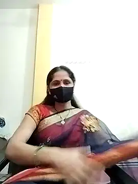 Snapshot of priyancyfun chatting on 02.12.25 priyancyfun online show from 02.12.25