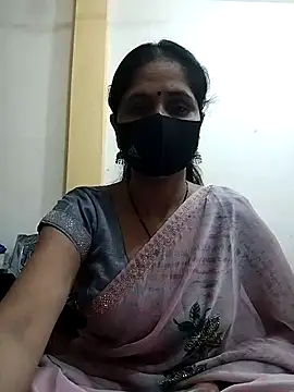 Snapshot of priyancyfun chatting on 02.16.25 priyancyfun online show from 02.16.25