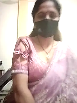 Snapshot of priyancyfun chatting on 02.19.25 priyancyfun online show from 02.19.25