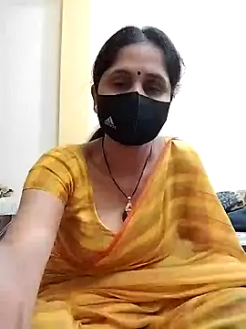 Snapshot of priyancyfun chatting on 02.23.25 priyancyfun online show from 02.23.25