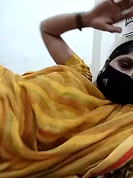 Snapshot of priyancyfun chatting on 03.09.25 priyancyfun online show from 03.09.25