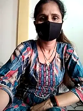 Snapshot of priyancyfun chatting on 03.10.25 priyancyfun online show from 03.10.25