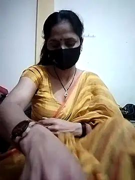 Snapshot of priyancyfun chatting on 03.13.25 priyancyfun online show from 03.13.25