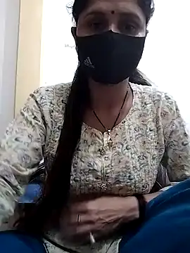 Snapshot of priyancyfun chatting on 03.13.25 priyancyfun online show from 03.13.25