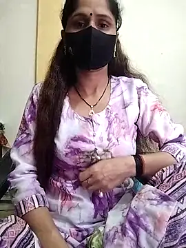 Snapshot of priyancyfun chatting on 03.14.25 priyancyfun online show from 03.14.25