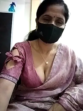 Snapshot of priyancyfun chatting on 10.14.25 priyancyfun online show from 10.14.25