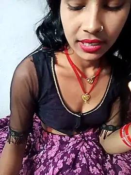 Snapshot of Amaya_Bajwa chatting on 02.14.25 Amaya Bajwa online show from 02.14.25