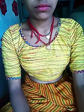 Snapshot of Amaya_Bajwa chatting on 02.15.25 Amaya Bajwa online show from 02.15.25