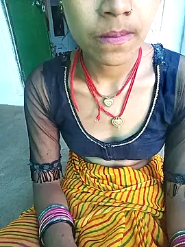 Snapshot of Amaya_Bajwa chatting on 02.20.25 Amaya Bajwa online show from 02.20.25