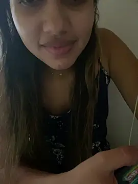 Snapshot of LuizaDiaz chatting on 02.22.25 LuizaDiaz online show from 02.22.25