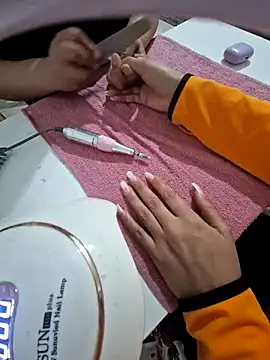 Snapshot of nonalona199999 chatting on 02.23.25 nonalona199999 online show from 02.23.25