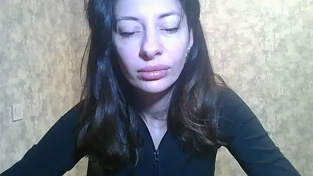 LissaBlossom online show from 01.12.25