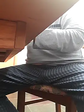 Snapshot of Schwach041967 chatting on 09.23.25 Schwach041967 online show from 09.23.25