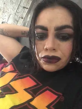 Snapshot of lashula chatting on 09.20.25 lashula online show from 09.20.25