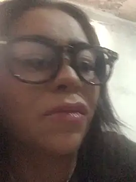 Snapshot of lashula chatting on 11.05.25 lashula online show from 11.05.25