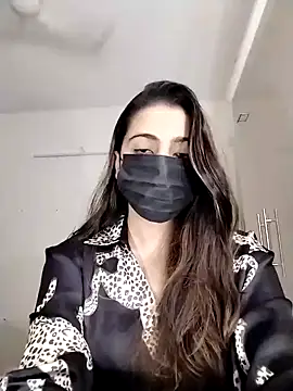 Snapshot of Priyanka998 chatting on 02.02.25 Priyanka998 online show from 02.02.25