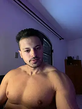 Snapshot of Lucasfit24 chatting on 02.25.25 Lucasfit24 online show from 02.25.25