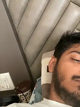 Snapshot of cute_modell chatting on 10.12.25 cute modell online show from 10.12.25