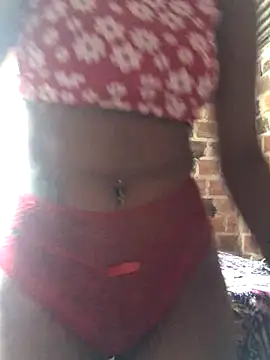 Snapshot of PretinhaOfc chatting on 09.19.25 PretinhaOfc online show from 09.19.25