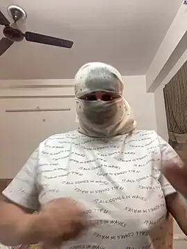 Snapshot of Miss-Jasmine chatting on 02.24.25 Miss-Jasmine online show from 02.24.25