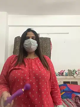 Snapshot of Miss-Jasmine chatting on 02.28.25 Miss-Jasmine online show from 02.28.25