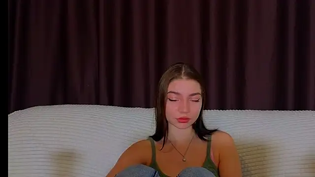 Snapshot of CassJonn chatting on 02.10.25 CassJonn online show from 02.10.25