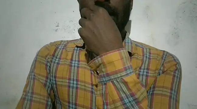 Snapshot of Raja_gamer chatting on 01.13.25 Raja gamer online show from 01.13.25